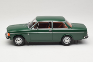 Volvo 142 Verde MCG 1:18 MCG18005 Metal - imagem 3 de 6