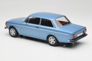 Volvo 142 Azul Claro MCG 1:18 MCG18444 Metal - imagem 5 de 6