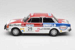 Volvo 142 #29 M. Alen / I. Kivimaki Rally 1000 Lakes 1973 MCG 1:18 MCG18528R Metal - imagem 3 de 6