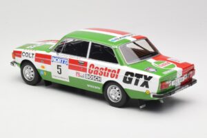 Volvo 142 #5 H. Mikkola / E. Rautanen Rally 1000 Lakes 1973 MCG 1:18 MCG18529R Metal - imagem 5 de 6