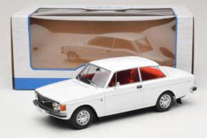 Volvo 142 Branco MCG 1:18 MCG18445 Metal - imagem 6 de 6