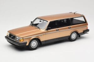 Volvo 240 GL Break Gold Metallic Minichamps 1:18 155171415 Metal