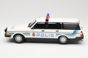 Volvo 240 GL Break Polis Sweden Minichamps 1:18 155171480 Metal - imagem 3 de 6