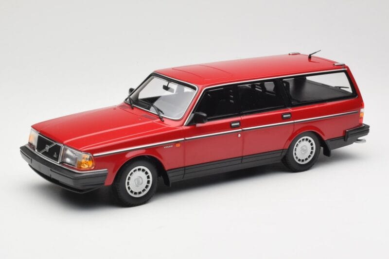 Volvo 240 GL Break Vermelho Minichamps 1:18 155171411 Metal
