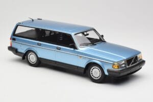 Volvo 240 GL Estate Blue Metallic Minichamps 1:18 155171414 Metal - imagem 4 de 6
