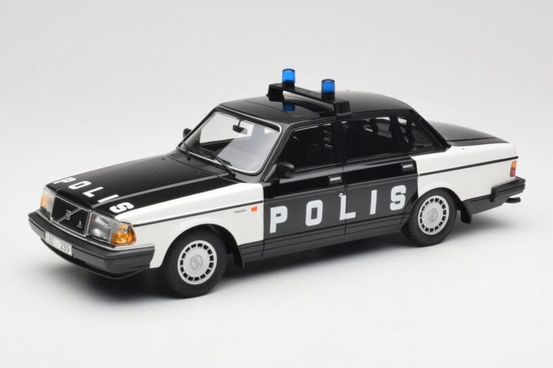 Volvo 240 GL Polis Sweden Preto Minichamps 1:18 155171497 Metal