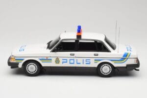 Volvo 240 GL Polis Sweden Minichamps 1:18 155171490 Metal - imagem 3 de 6