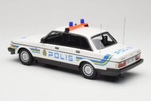 Volvo 240 GL Polis Sweden Minichamps 1:18 155171490 Metal - imagem 5 de 6