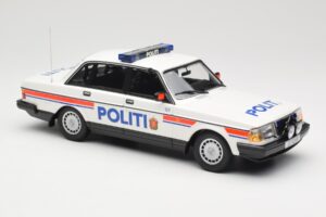 Volvo 240 GL Politi Norway Minichamps 1:18 155171491 Metal - imagem 4 de 6
