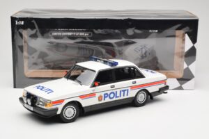 Volvo 240 GL Politi Norway Minichamps 1:18 155171491 Metal - imagem 6 de 6