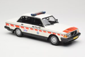 Volvo 240 GL Politie Netherlands Minichamps 1:18 155171498 Metal - imagem 4 de 6