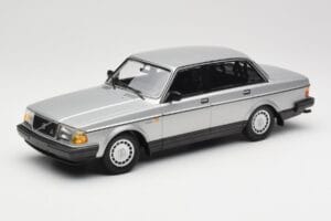 Volvo 240 GL Prata Minichamps 1:18 155171408 Metal