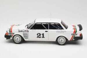 Volvo 240 Turbo #21 P. Stureson DTM Winner Wunstorf 1985 AUTOart 1:18 88592 Metal - imagem 4 de 8