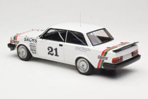 Volvo 240 Turbo #21 P. Stureson DTM Winner Wunstorf 1985 AUTOart 1:18 88592 Metal - imagem 7 de 8