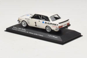 Volvo 240 Turbo #1 P. Stureson IPS Motorsport DTM 1986 Minichamps 1:43 400861701 Metal - imagem 3 de 4