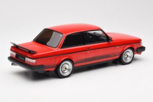 Volvo 240 Turbo Vermelho Custom IXO 1:18 18CMC177 Metal - imagem 2 de 5