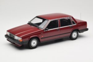 Volvo 740 GL Vermelho Minichamps 1:18 155171704 Metal