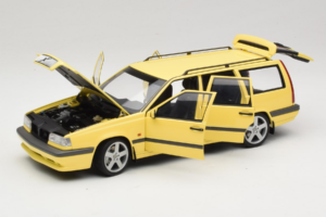 Volvo 850 T-5R Break Cream Yellow AUTOart 1:18 79506 Metal - imagem 2 de 8
