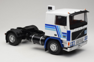 Volvo F12 Azul Branco Road Kings 1:18 RK180033 Metal - imagem 6 de 8