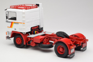 Volvo F12 Branco Vermelho Road Kings 1:18 RK180031 Metal - imagem 7 de 8