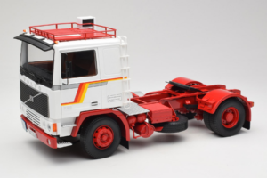 Volvo F12 Branco Vermelho Road Kings 1:18 RK180031 Metal