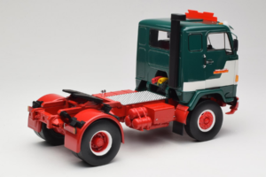 Volvo F88 Bilspedition Verde Branco MCG 1:18 MCG18139 Metal - imagem 3 de 8