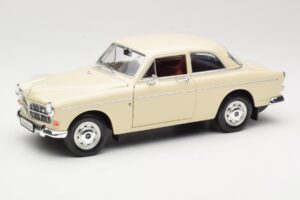 Volvo P121 Amazon Branco Revell 1:18 08866 Metal