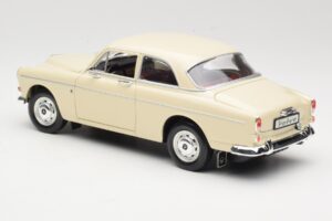 Volvo P121 Amazon Branco Revell 1:18 08866 Metal - imagem 7 de 8