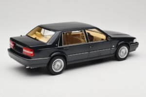 Volvo S90 Royal Blue DNA 1:18 DNA000088 Metal - imagem 2 de 6