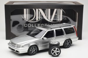 Volvo V70 R P80 Prata DNA 1:18 DNA000155 Metal - imagem 6 de 6