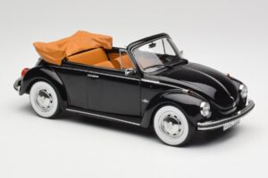 Volkswagen Beetle 1303 Cabriolet Preto Norev 1:18 188533 Metal - imagem 4 de 6