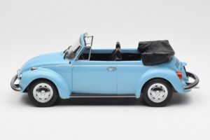 Volkswagen Beetle 1303 Cabriolet Azul Claro Norev 1:18 188531 Metal - imagem 3 de 6