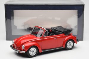 Volkswagen Beetle 1303 Cabriolet Vermelho Norev 1:18 188529 Metal - imagem 6 de 6