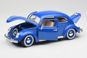 Volkswagen Beetle Azul Bburago 1:18 23124646 Metal - imagem 2 de 8