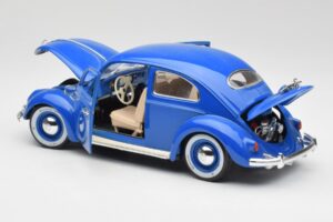 Volkswagen Beetle Azul Bburago 1:18 23124646 Metal - imagem 5 de 8