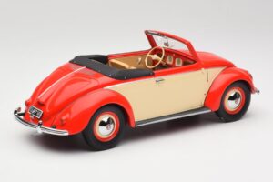 Volkswagen Beetle Hebmuller Cabriolet Vermelho & Creme Minichamps 1:18 107054231 Resina - imagem 2 de 6