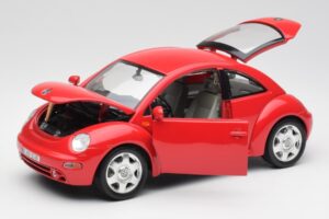 Volkswagen New Beetle Vermelho Bburago 1:18 8185108 Metal - imagem 2 de 8