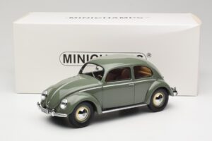 Volkswagen Beetle Beryl Verde Minichamps 1:18 107054000 Resina - imagem 6 de 6