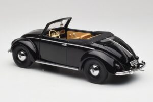 Volkswagen Beetle Type 1 Hebmuller Cabriolet Preto Minichamps 1:18 107054232 Metal - imagem 5 de 6