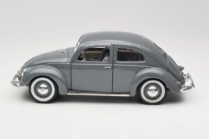 Volkswagen Export Sedan Agave Grey Maisto 1:18 100299 Metal - imagem 4 de 8