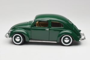 Volkswagen Export Sedan Beryl Verde Maisto 1:18 31820 Metal - imagem 4 de 8