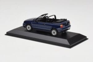 Volkswagen Golf Mk3 Cabriolet Maritime Azul Minichamps 1:43 400055530 Metal - imagem 3 de 4