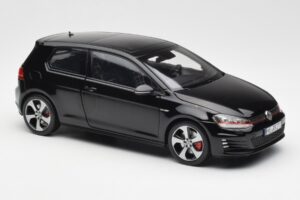 Volkswagen Golf Mk7 GTI Preto Norev 1:18 188550 Metal - imagem 6 de 8