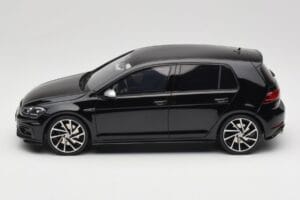Volkswagen Golf R Mk7 Deep Black Otto 1:18 OT417 Resina - imagem 3 de 6