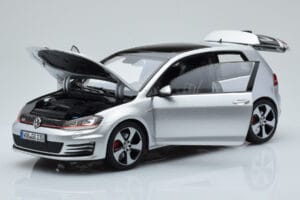 Volkswagen Golf GTI Mk7 Reflex Prateado Norev 1:18 188551 Metal - imagem 2 de 8