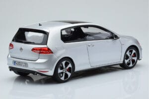 Volkswagen Golf GTI Mk7 Reflex Prateado Norev 1:18 188551 Metal - imagem 3 de 8