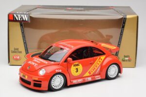 Volkswagen New Beetle Cup Bburago 1:18 3329 Metal - imagem 8 de 8