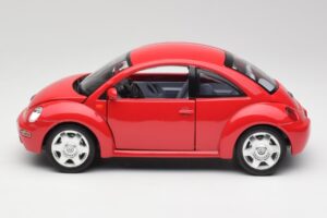 Volkswagen New Beetle Vermelho Bburago 1:18 3342 Metal - imagem 4 de 8