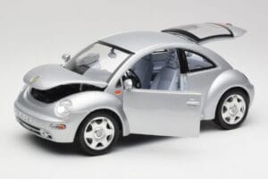 Volkswagen New Beetle Reflex Prata Metálico Bburago 1:18 3322 Metal - imagem 2 de 8