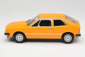 Volkswagen Scirocco GTI Mk1 Jaune Marino Otto 1:18 OT467 Resina - imagem 3 de 6